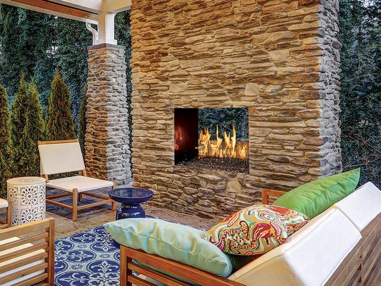 Outdoor gas fireplaces