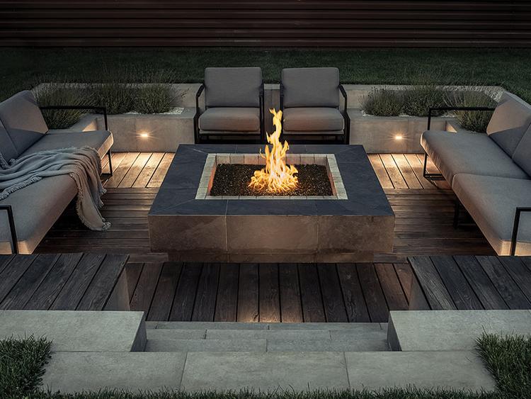 Outdoor voracious fire burners